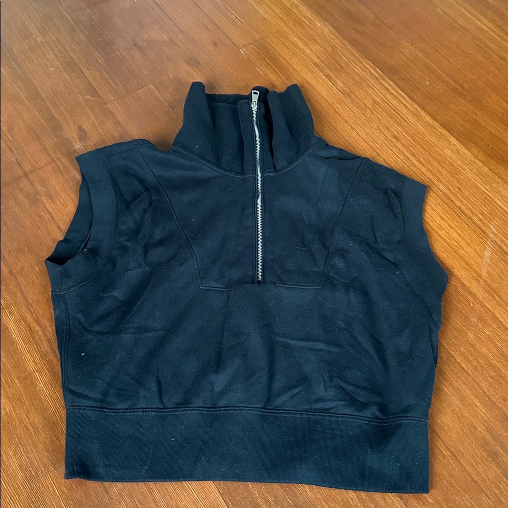 A&F Sleeveless Half Zip Polo - Picture 2 of 2
